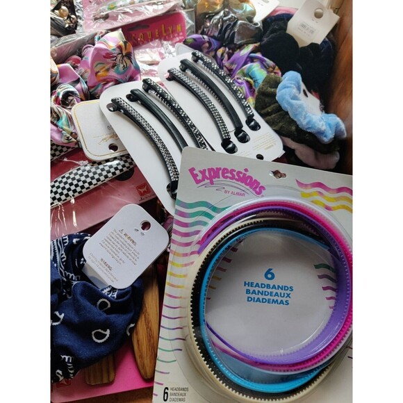 20 PC LOT Fashion Hair Accessories Salvage Shelf Pulls Assorted Styles and Brand - Picture 3 of 9